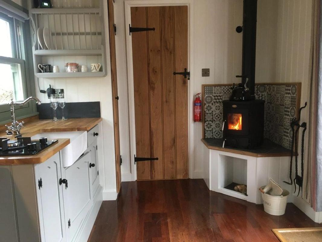 Bluebell Shepherds Hut Rolvenden Экстерьер фото